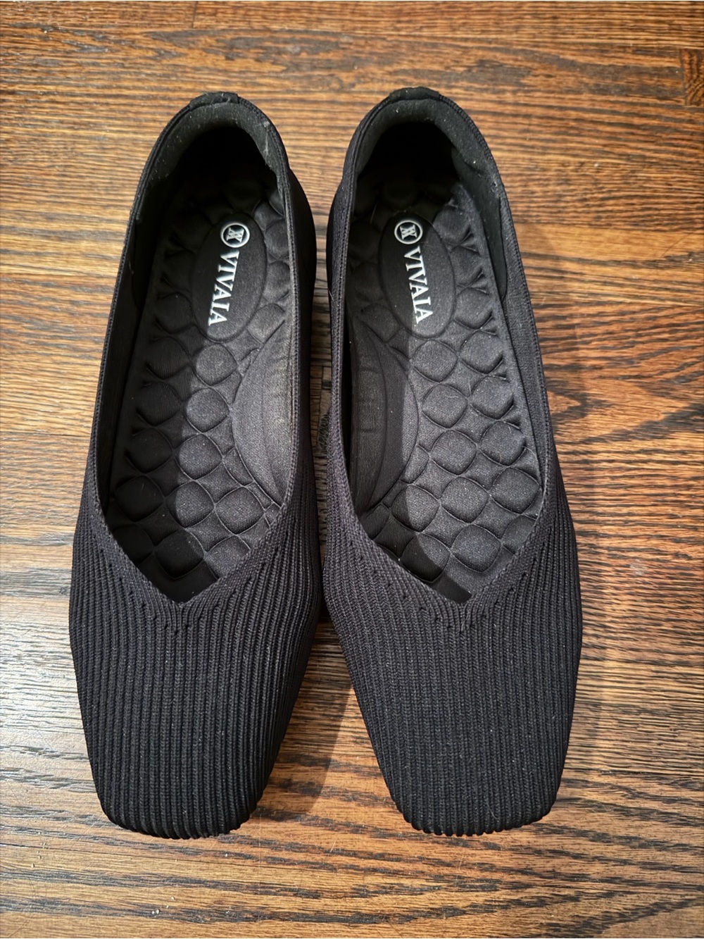 Vivaia Women's Black Knit Ballet Flats